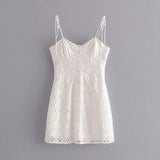 Huibaolu New Women's Wear In The Summer Of 2024 Shows A Thin, Backless Heavy Industry Embroidered Suspender Dress.