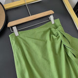 Huibaolu New Spring Style Split Design Feels Slim And Shows A Lean Half-Length Skirt.