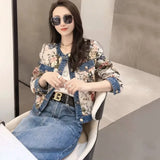 Huibaolu Fashion Roses Print Short Denim Coat Female Temperament O Neck Single Breasted Women Vintage Casual Jean Jacket Chaquetas