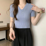 Huibaolu Sense Niche Slim Short Knitwear Top Women's Early Spring 2024 New Korean V Neck Pullover Top