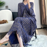 Huibaolu end pleated dress new V-neck tassel bat sleeve gilded oversized wrap buttocks long dress women dress