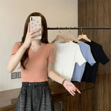 Huibaolu Sense Niche Slim Short Knitwear Top Women's Early Spring 2024 New Korean V Neck Pullover Top