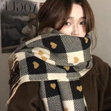 huibaolu Women Knitted Heart-pattern Plaid Lovey Girl Winter Keep Warm College Fashionable Leisure Chic Classy Female Accessories